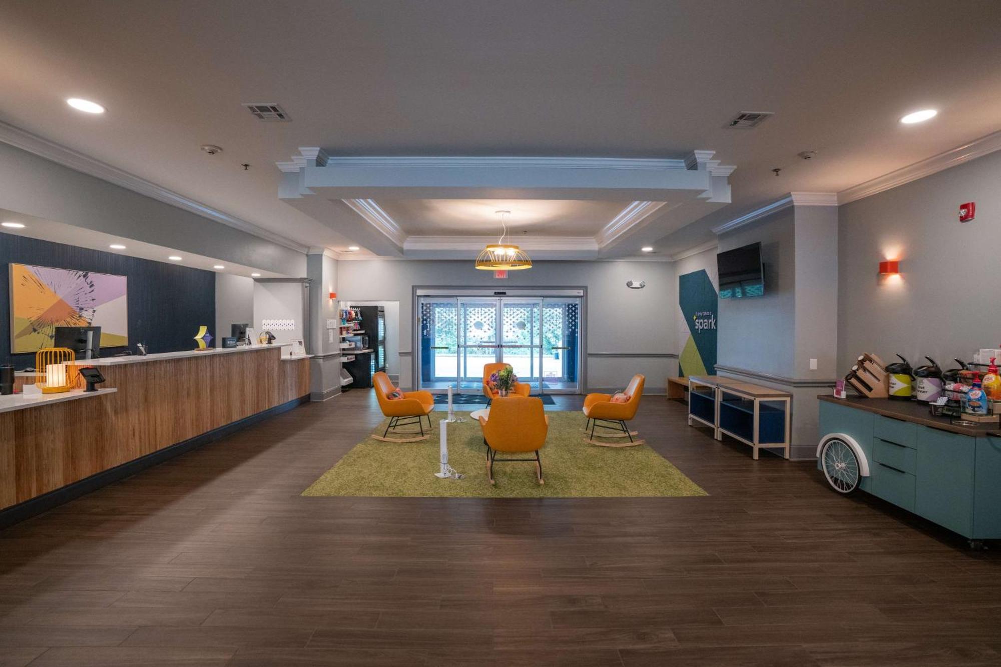 Spark By Hilton Brandon Exteriör bild